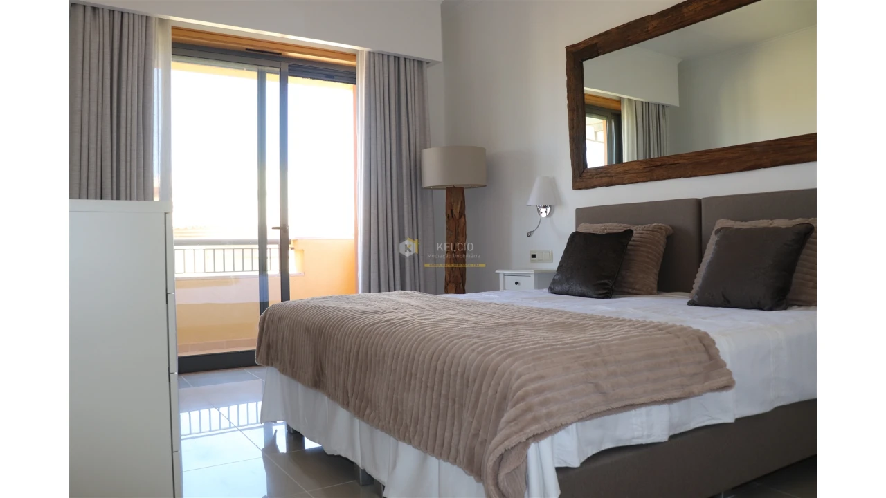 Apartamento T2 para Venda em Quarteira Foto 24