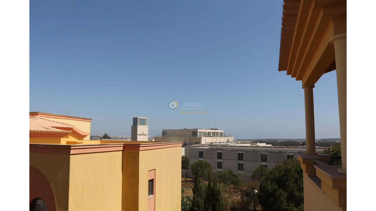 Apartamento T2 para Venda em Quarteira Foto 10