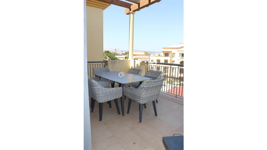 Apartamento T2 para Venda em Quarteira Foto 7