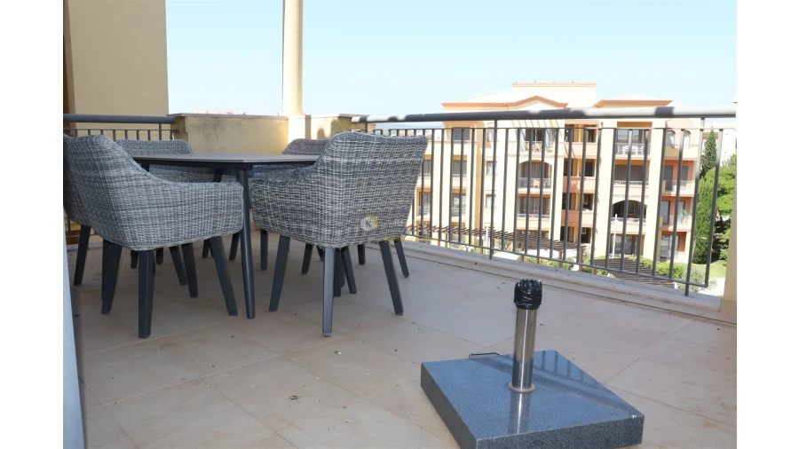 Apartamento T2 para Venda em Quarteira Foto 8