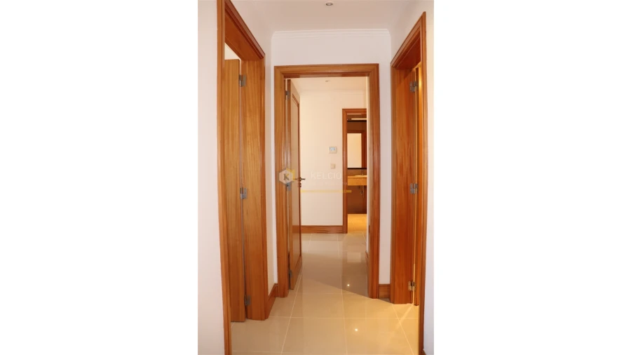 Apartamento T2 para Venda em Quarteira Foto 17