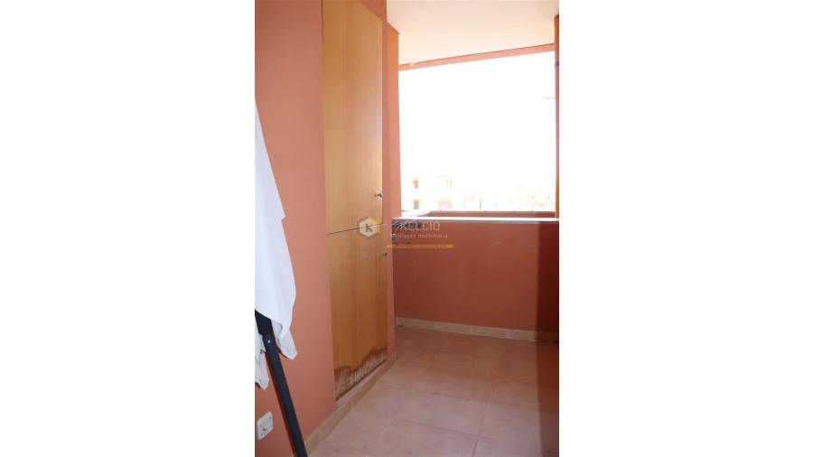 Apartamento T2 para Venda em Quarteira Foto 16