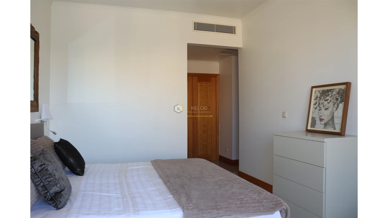 Apartamento T2 para Venda em Quarteira Foto 25