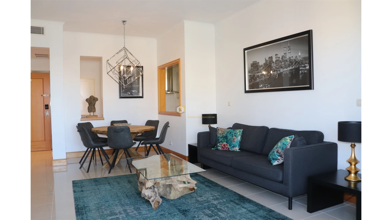 Apartamento T2 para Venda em Quarteira Foto 5