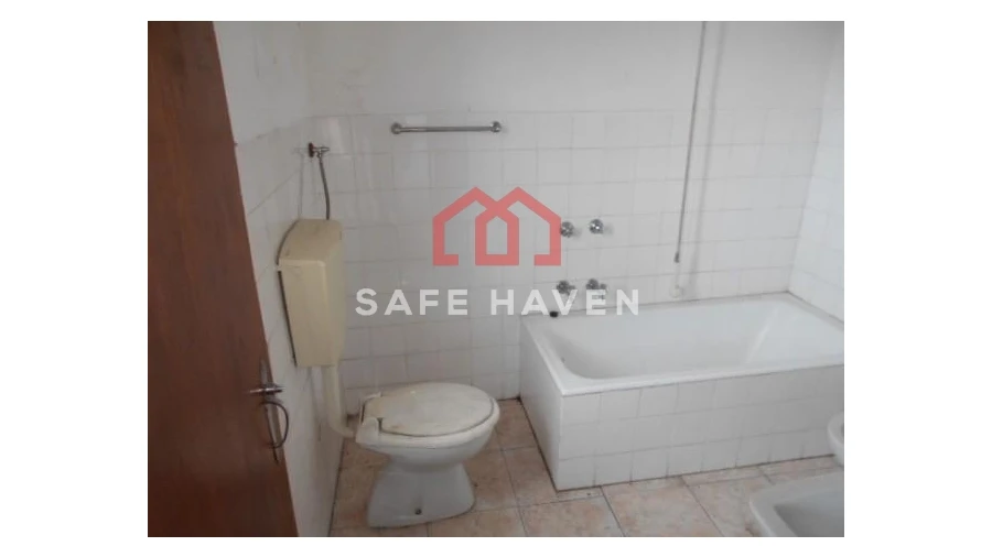 Moradia T6 para Venda em Paços da Serra Foto 9