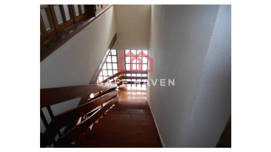 Moradia T6 para Venda em Paços da Serra Foto 5