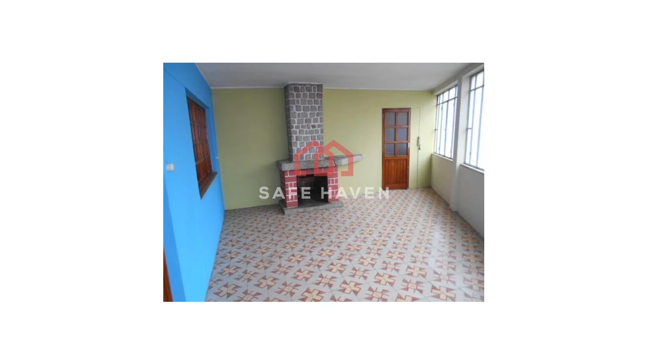 Moradia T6 para Venda em Paços da Serra Foto 2