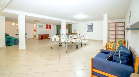 Moradia T7 para Venda em Quarteira