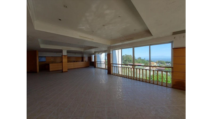 Prédio para Venda em Santiago de Besteiros Foto 8