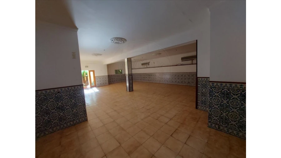 Prédio para Venda em Santiago de Besteiros Foto 10