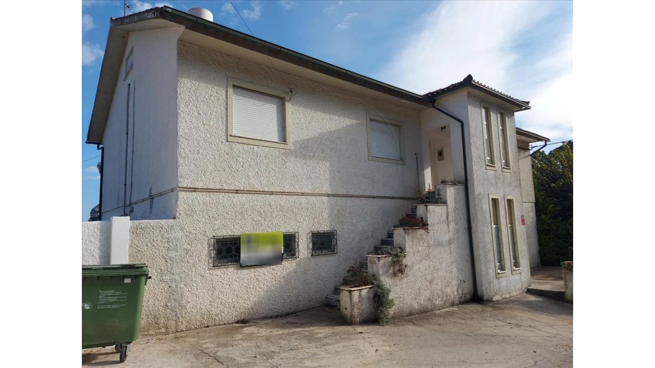 Prédio para Venda em Santiago de Besteiros Foto 4