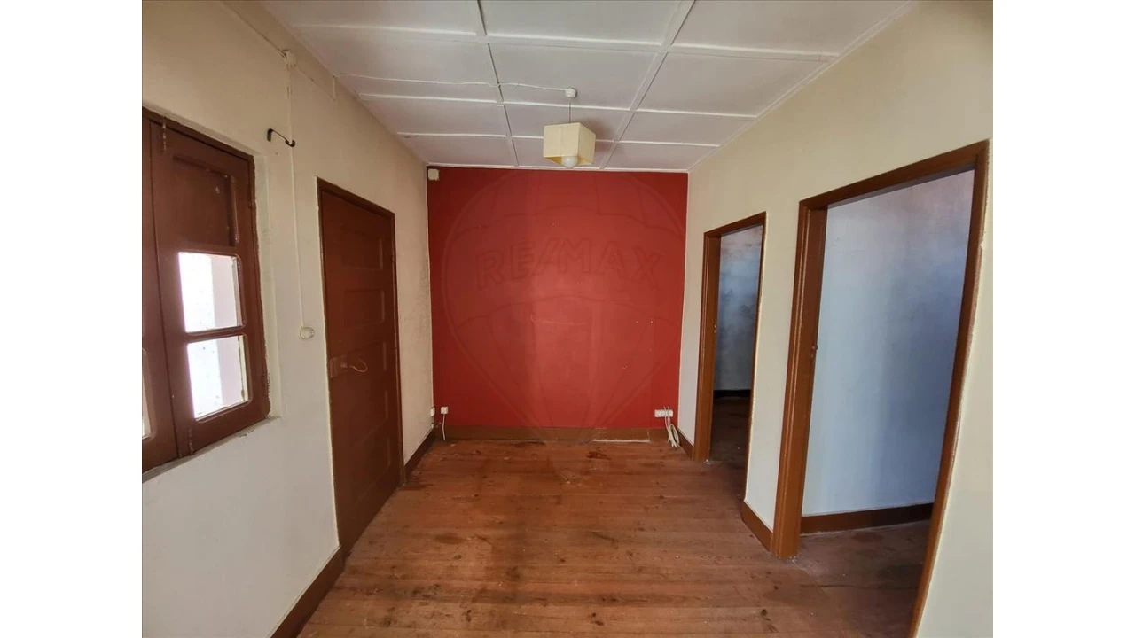 Moradia T2 para Venda em Pinheiro de Azere Foto 9