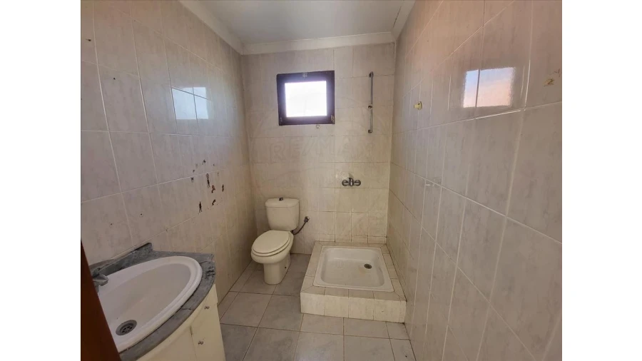 Moradia T2 para Venda em Pinheiro de Azere Foto 15