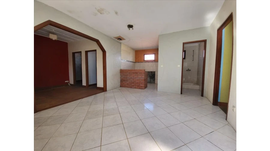 Moradia T2 para Venda em Pinheiro de Azere Foto 5