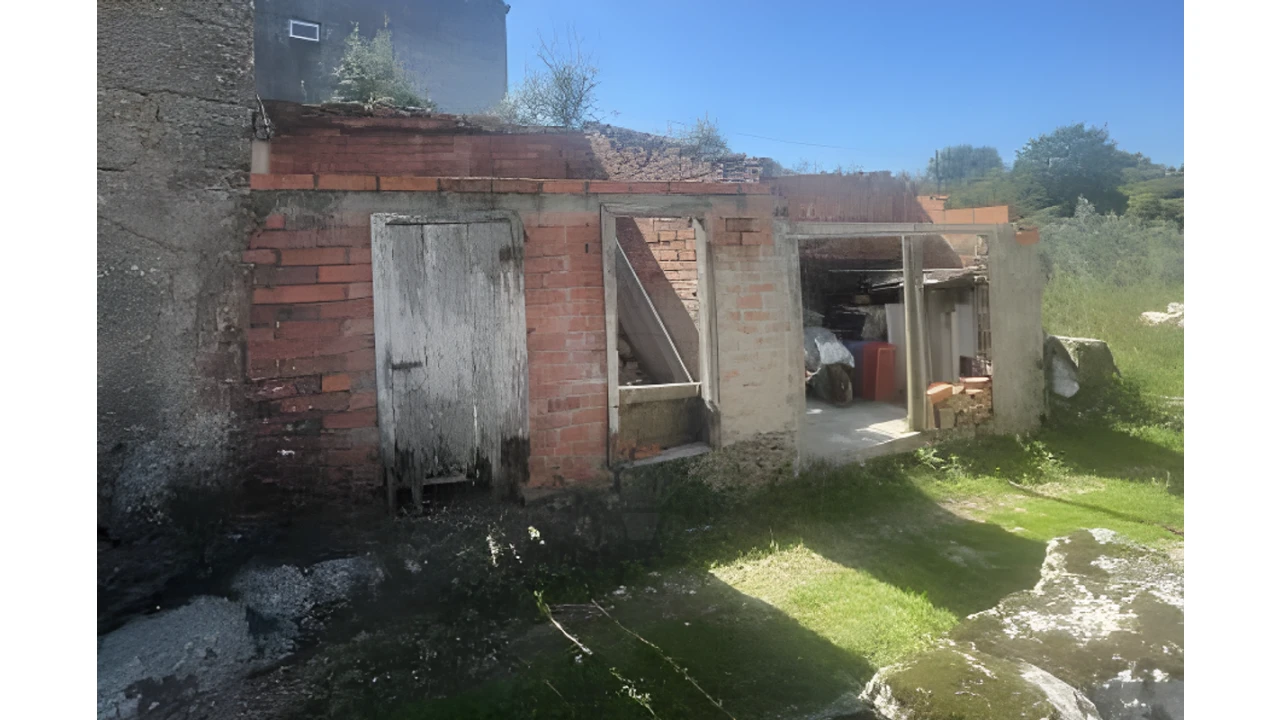 Moradia T2 para Venda em Pinheiro de Azere Foto 21