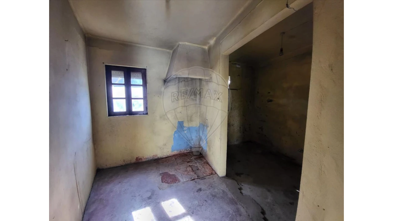 Moradia T2 para Venda em Pinheiro de Azere Foto 14