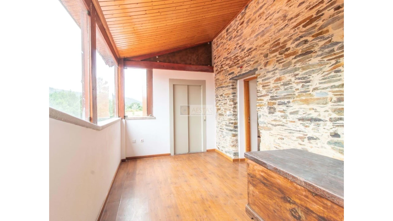 Quinta T7 para Venda em Aguiar de Sousa Foto 48