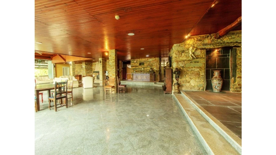 Quinta T7 para Venda em Aguiar de Sousa Foto 5