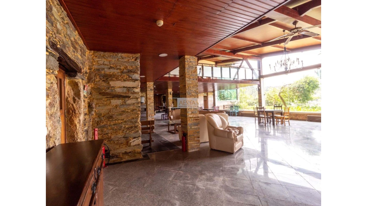 Quinta T7 para Venda em Aguiar de Sousa Foto 3