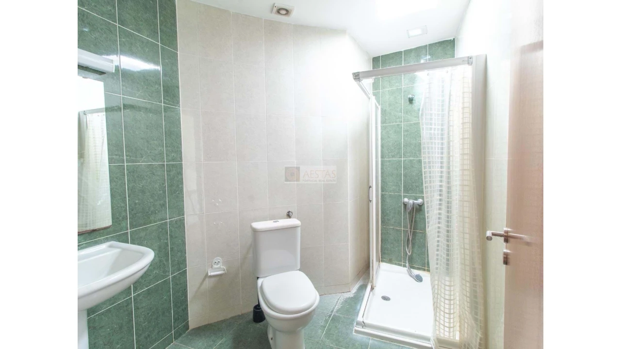 Quinta T7 para Venda em Aguiar de Sousa Foto 39