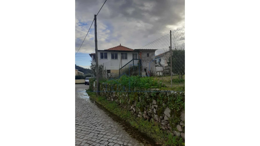 Moradia T3 para Venda em Cabeça Boa Foto 2