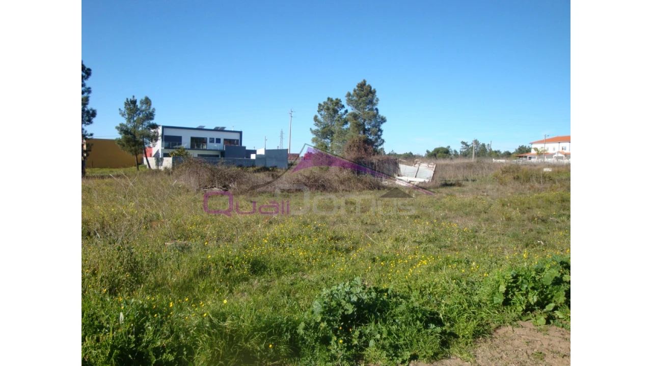 Terreno para Venda em Vila Nova da Barquinha Foto 1