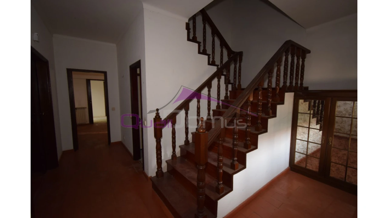 Moradia T4 para Venda em Minde Foto 24