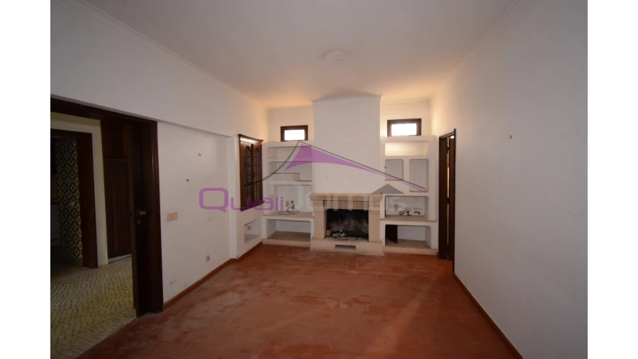 Moradia T4 para Venda em Minde Foto 5