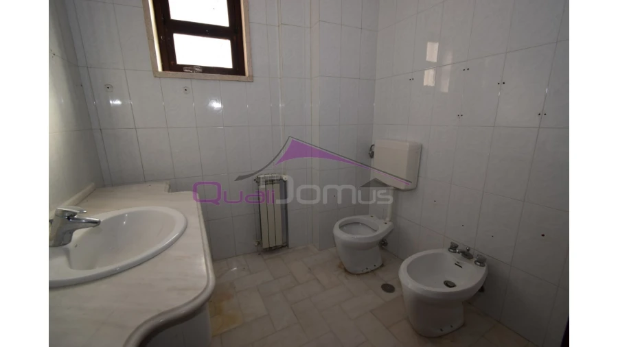 Moradia T4 para Venda em Minde Foto 33