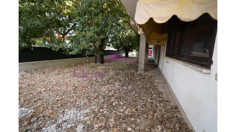 Moradia T4 para Venda em Minde Foto 41