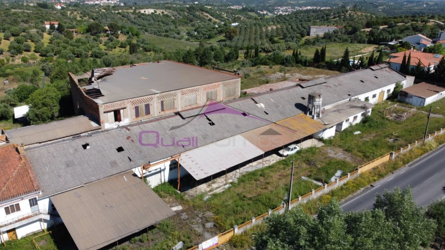 Armazém para Venda em Torres Novas (Santa Maria, Salvador e Santiago) Foto 3