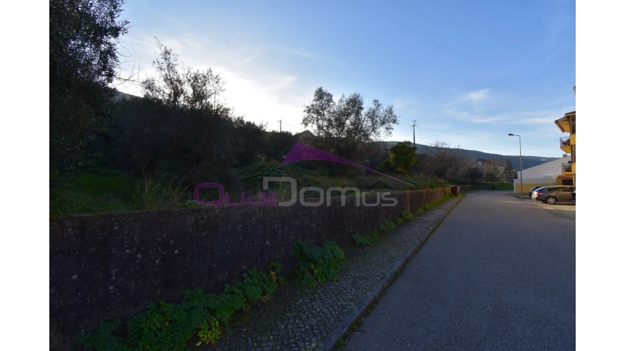 Terreno para Venda em Minde Foto 7