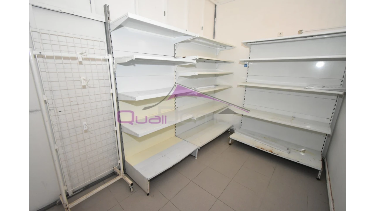 Loja para Venda em Vila Nova da Barquinha Foto 9