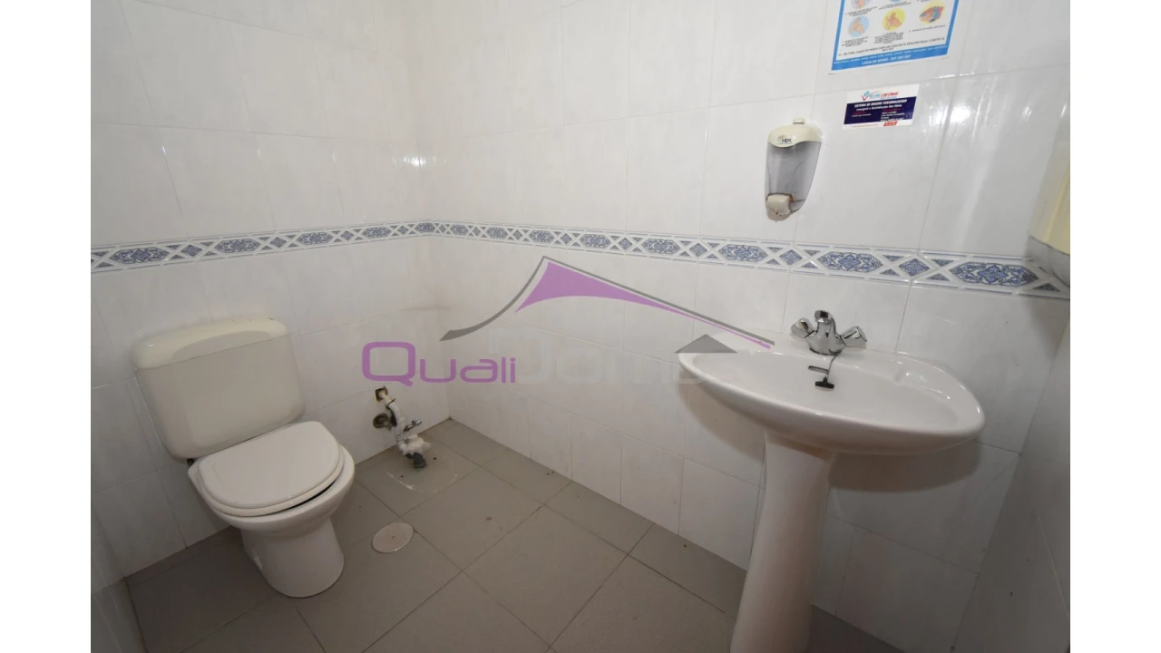 Loja para Venda em Vila Nova da Barquinha Foto 11