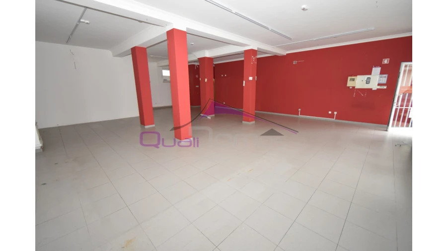 Loja para Venda em Vila Nova da Barquinha Foto 4