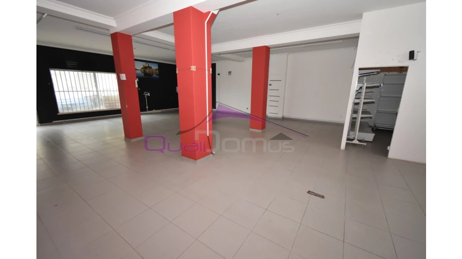 Loja para Venda em Vila Nova da Barquinha Foto 5