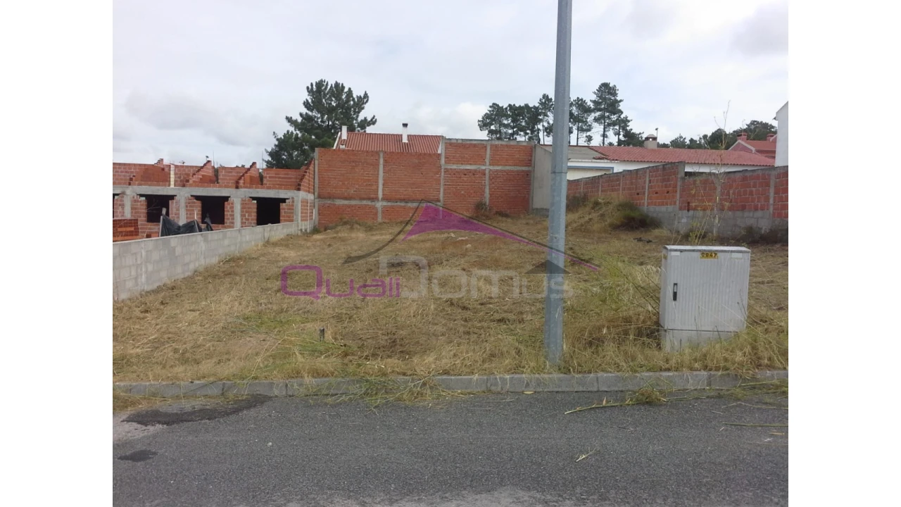 Terreno para Venda em Carregueira Foto 2