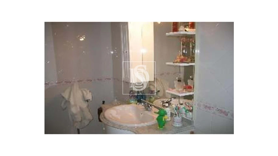 Moradia T6 para Venda em Ferragudo Foto 3