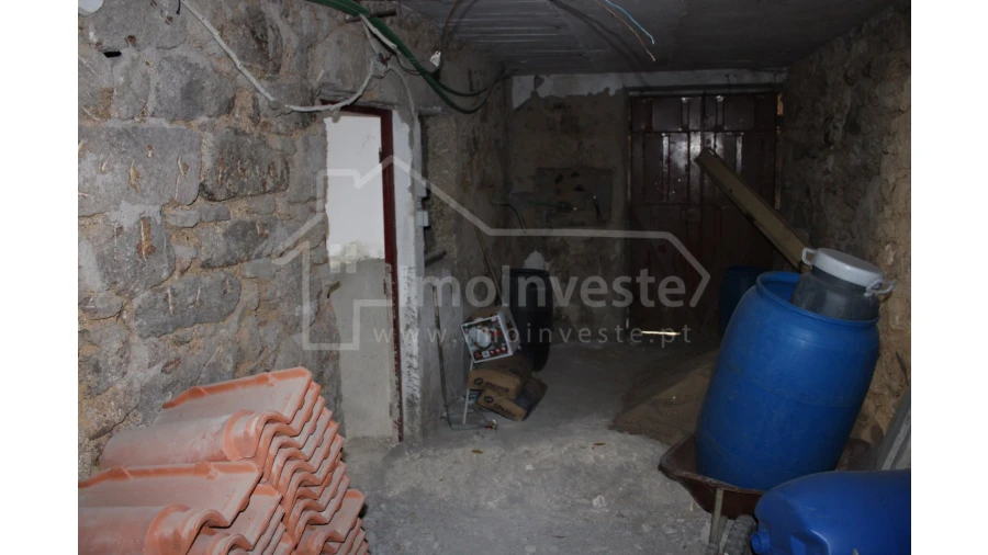 Moradia T4 para Venda em Escalos de Cima e Lousa Foto 4