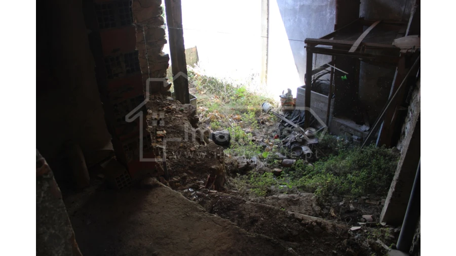 Moradia T3 para Venda em São Vicente da Beira Foto 12