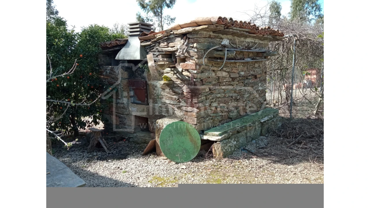 Quinta T1 para Venda em Escalos de Baixo e Mata Foto 3