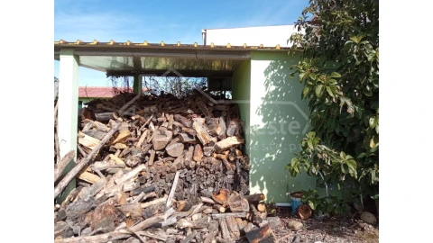 Quinta T1 para Venda em Escalos de Baixo e Mata