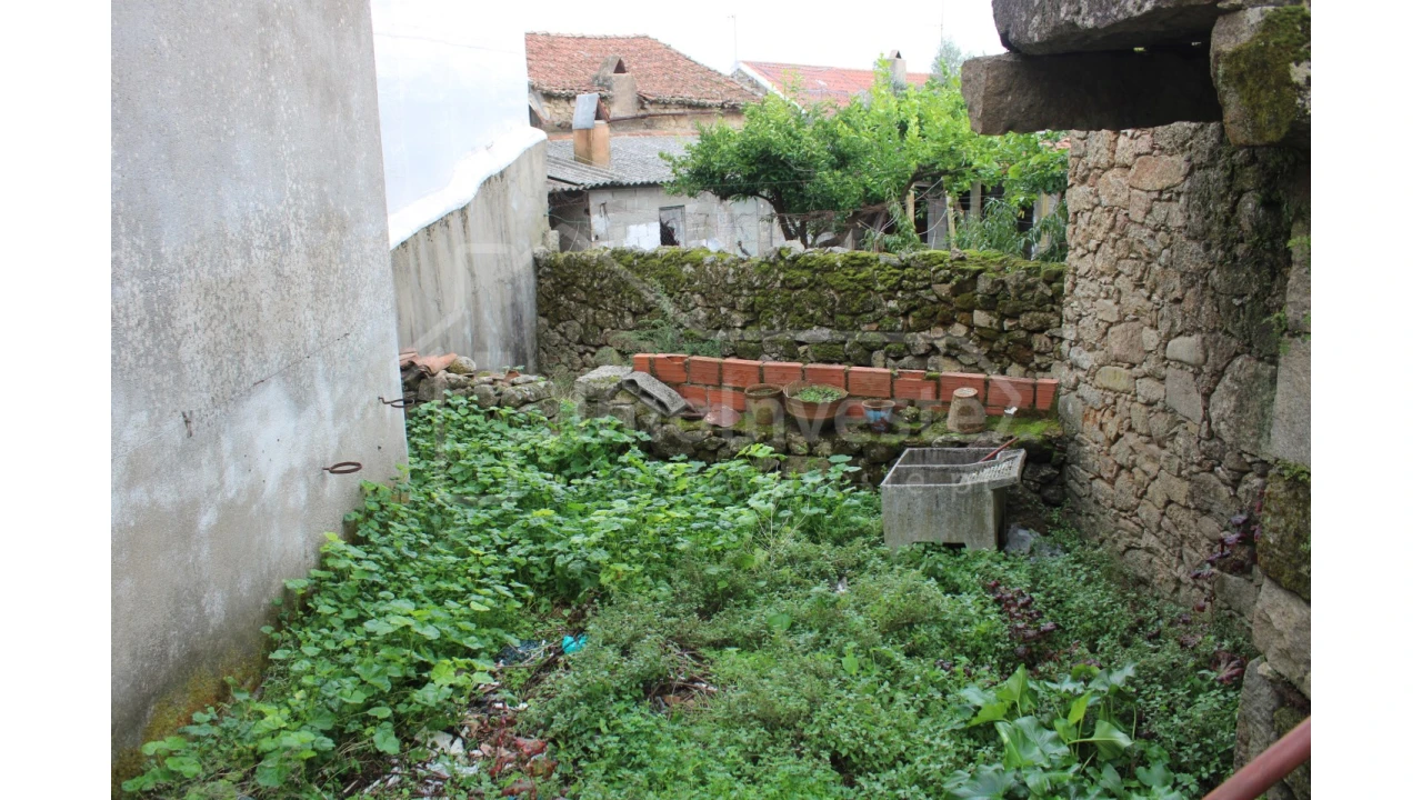 Moradia T3 para Venda em Escalos de Cima e Lousa Foto 10