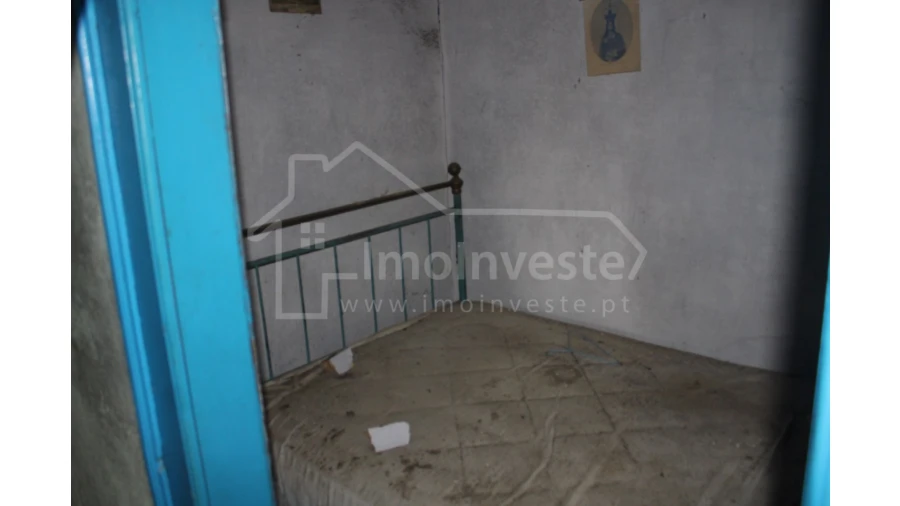 Moradia T3 para Venda em Escalos de Cima e Lousa Foto 9