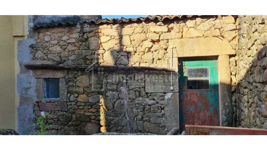 Moradia T3 para Venda em Escalos de Cima e Lousa