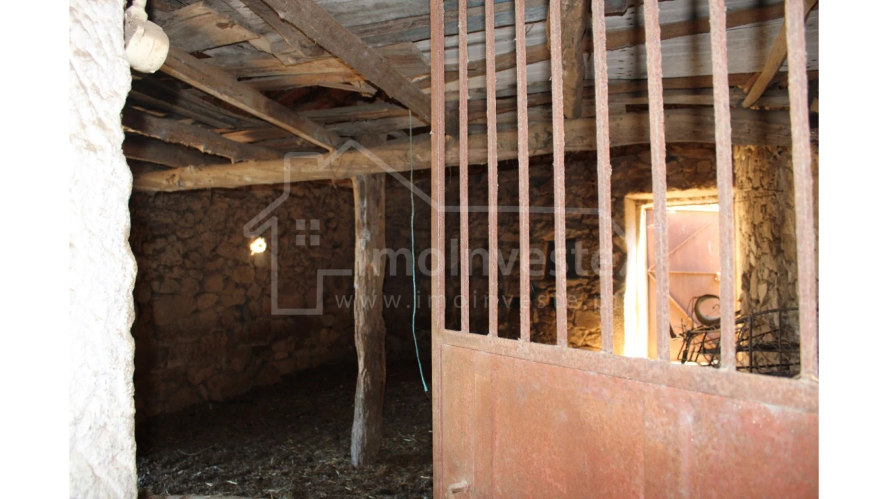 Moradia T3 para Venda em Escalos de Cima e Lousa Foto 5