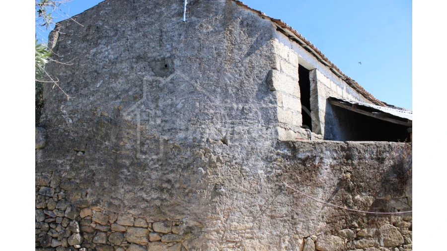 Moradia T3 para Venda em Escalos de Cima e Lousa Foto 2