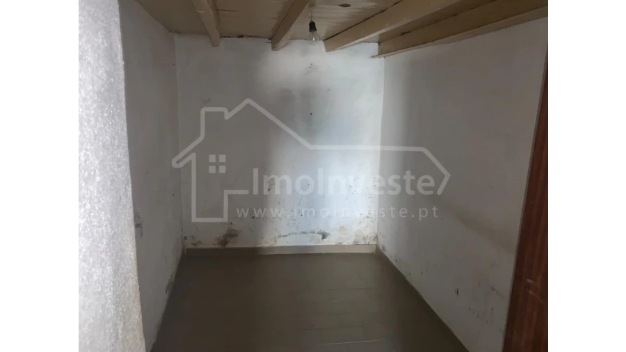 Moradia T4 para Venda em Rosmaninhal Foto 4