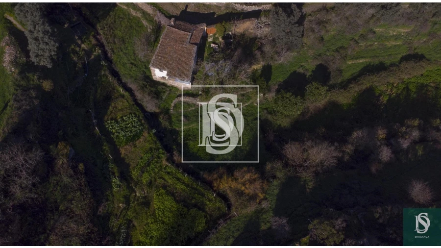 Quinta para Venda em Sé, Santa Maria e Meixedo Foto 1