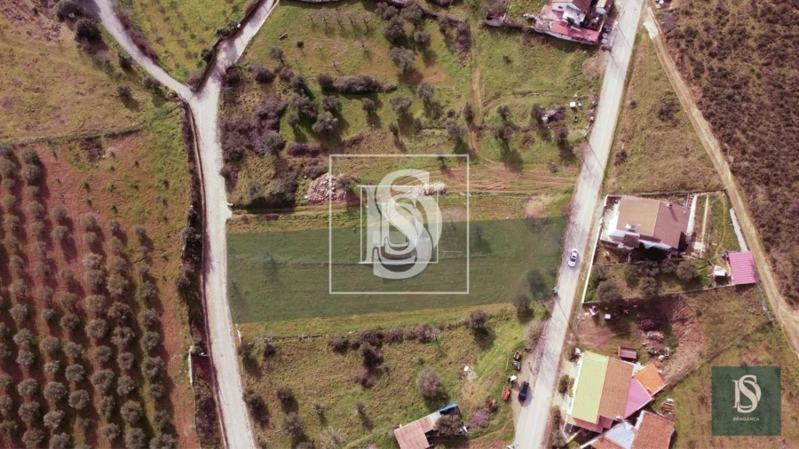 Terreno para Venda em Alfaião Foto 2